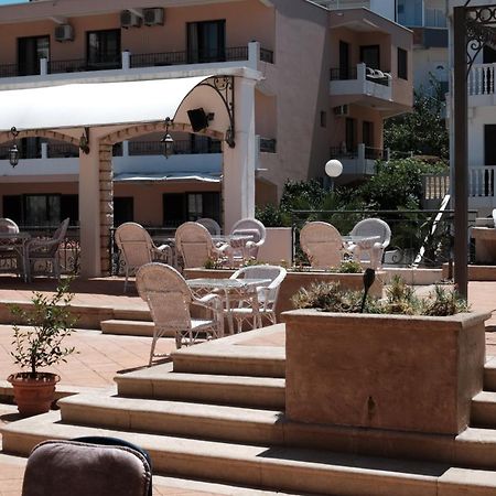 Hotel Kleopatra Ulcinj Exterior photo