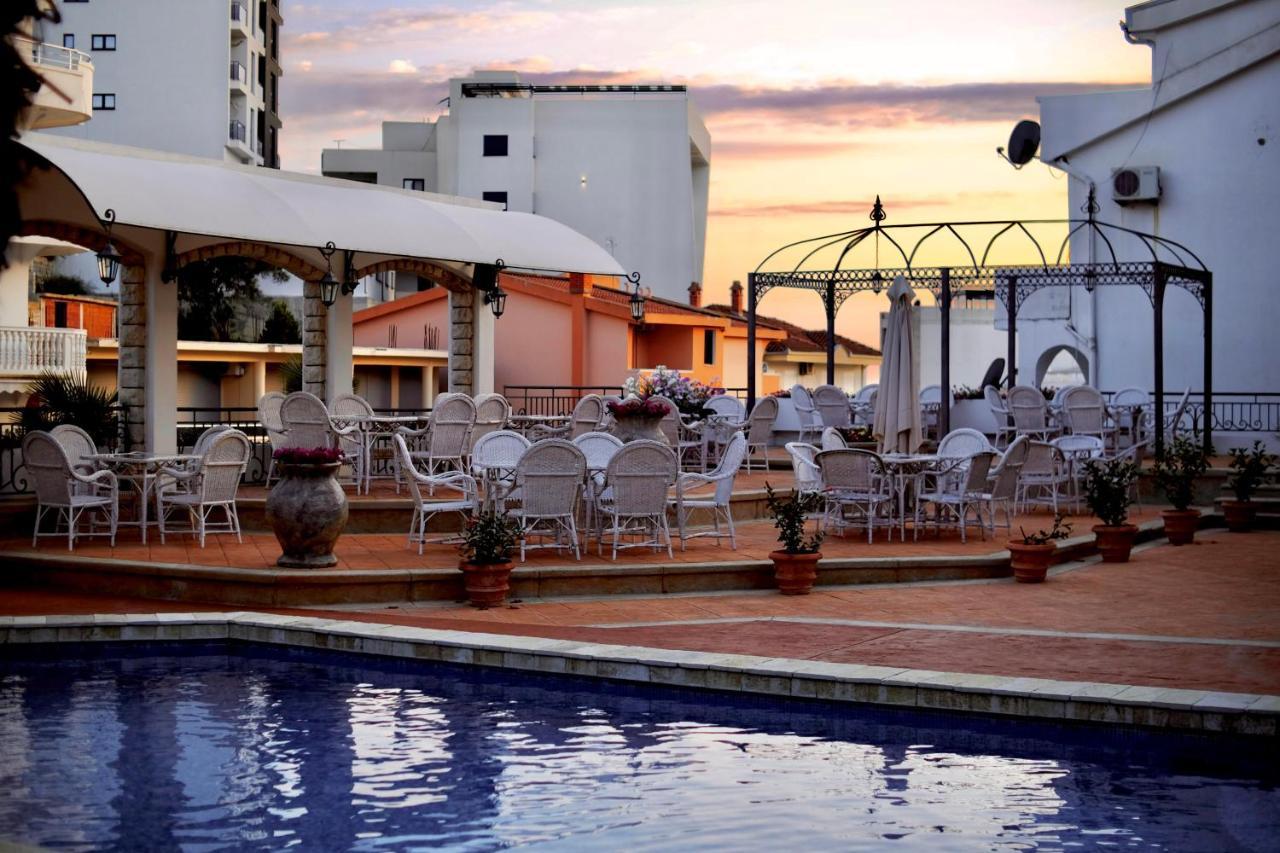 Hotel Kleopatra Ulcinj Exterior photo